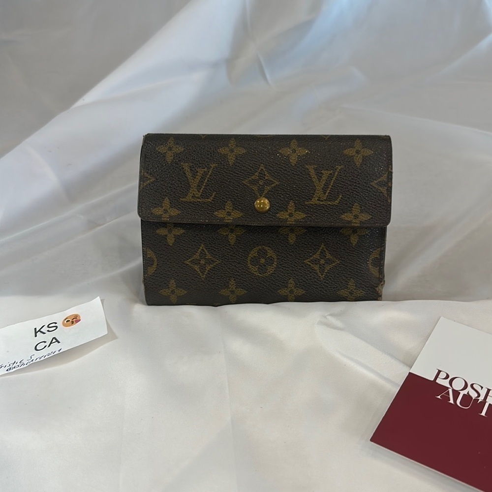 Auth Louis Vuitton Porte Tresor Etui used fair/good condition